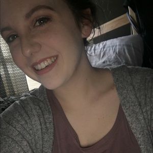 Meet your Posher, Jessica